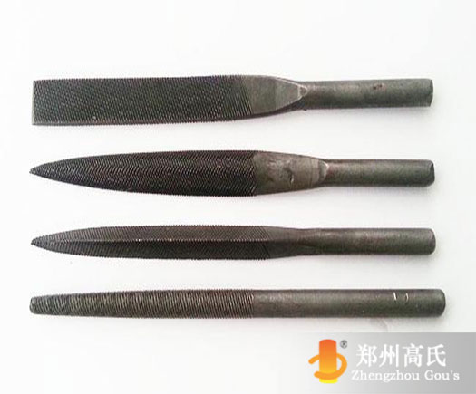 感應(yīng)淬火設(shè)備對銼刀進行淬火