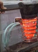 中頻淬火設(shè)備對斗齒進(jìn)行透熱熱處理