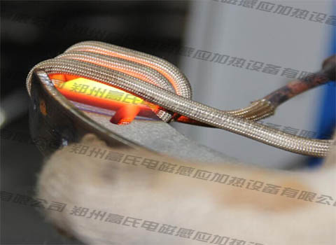 高頻淬火設(shè)備對(duì)奔馳汽車(chē)鼓式剎車(chē)片淬火處理